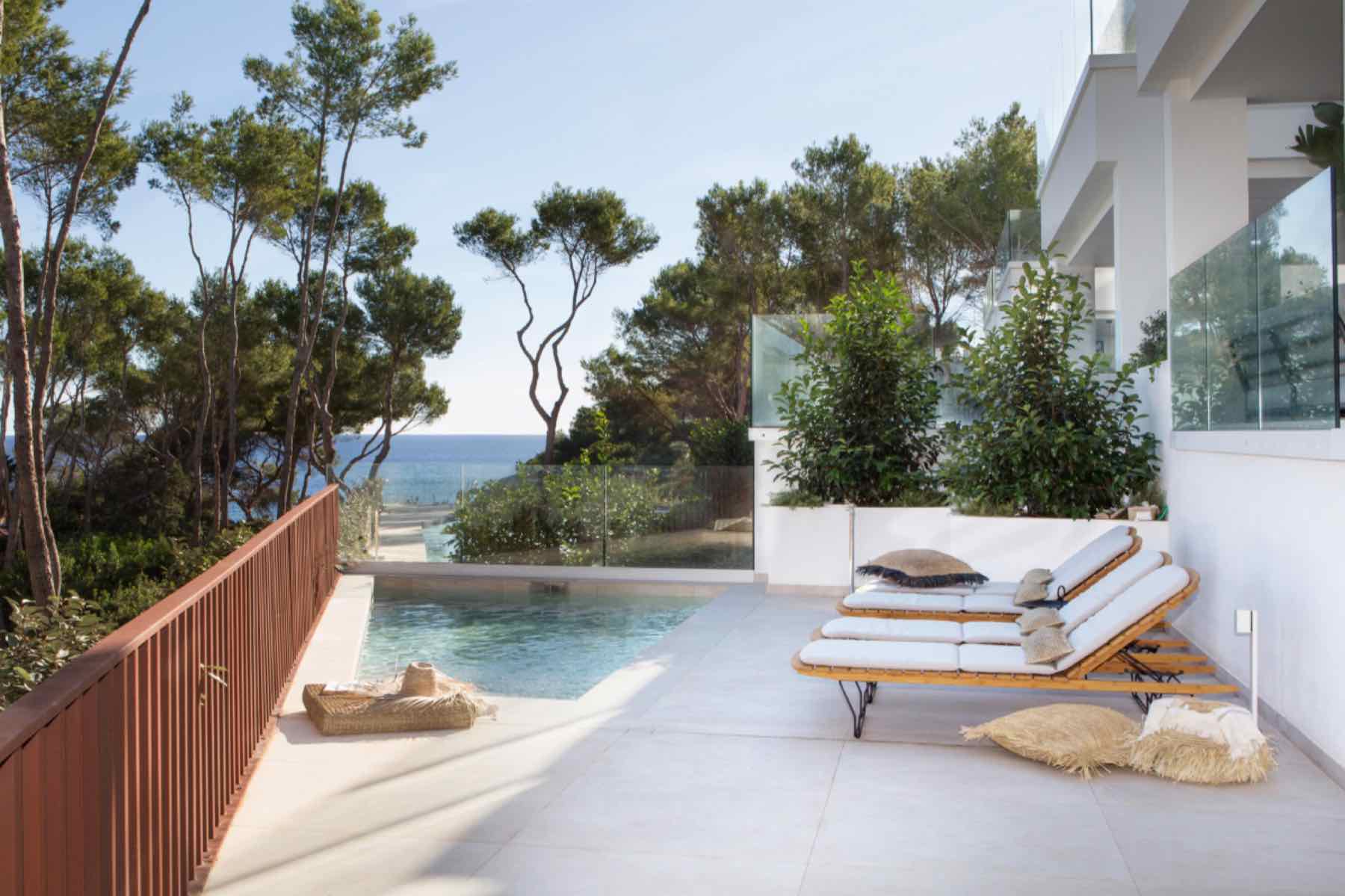 Casa Vivla con piscina y vistas al mar